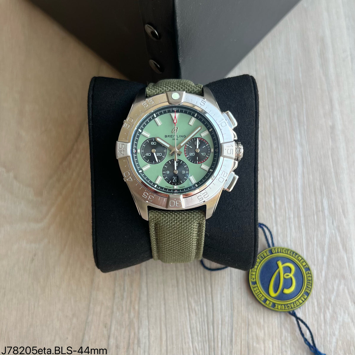 BREITLING  AVENGER PRATA VERDE 45MM SUPER CLONE