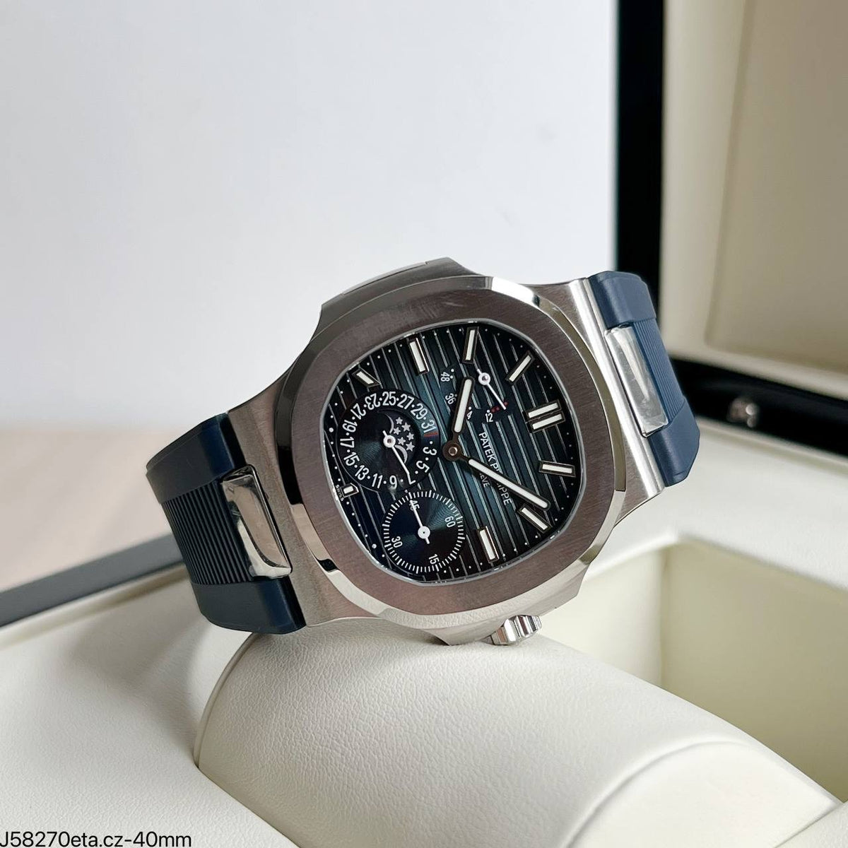 PATEK PHILIPPE NAUTILUS 40MM PRATA AZUL 5712 SUPER CLONE